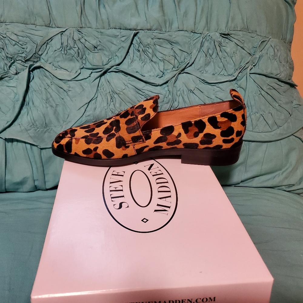 Shoes - Picture 2 of 3